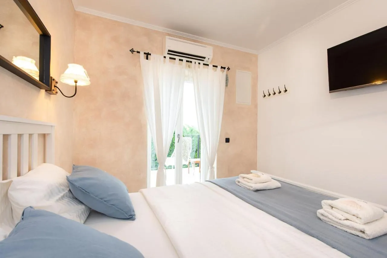 Villa Gita Malinska 0*,  Croatia